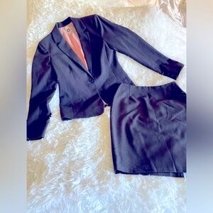Anne Klein Suit Separates skirt size 6 with size 4  jacket